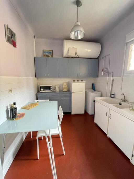 T2 Dans Le Vieil Antibes Apartment Luaran gambar